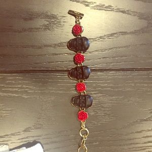 Charles albert-kesha-black skull & roses. Alchemia